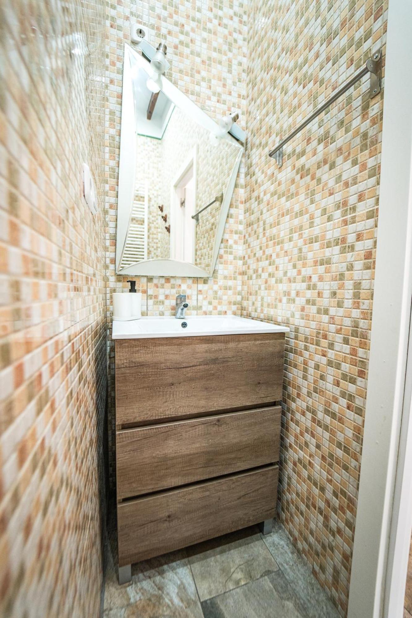 Centrico Atico En Madrid By Bebalmy Apartment Екстериор снимка