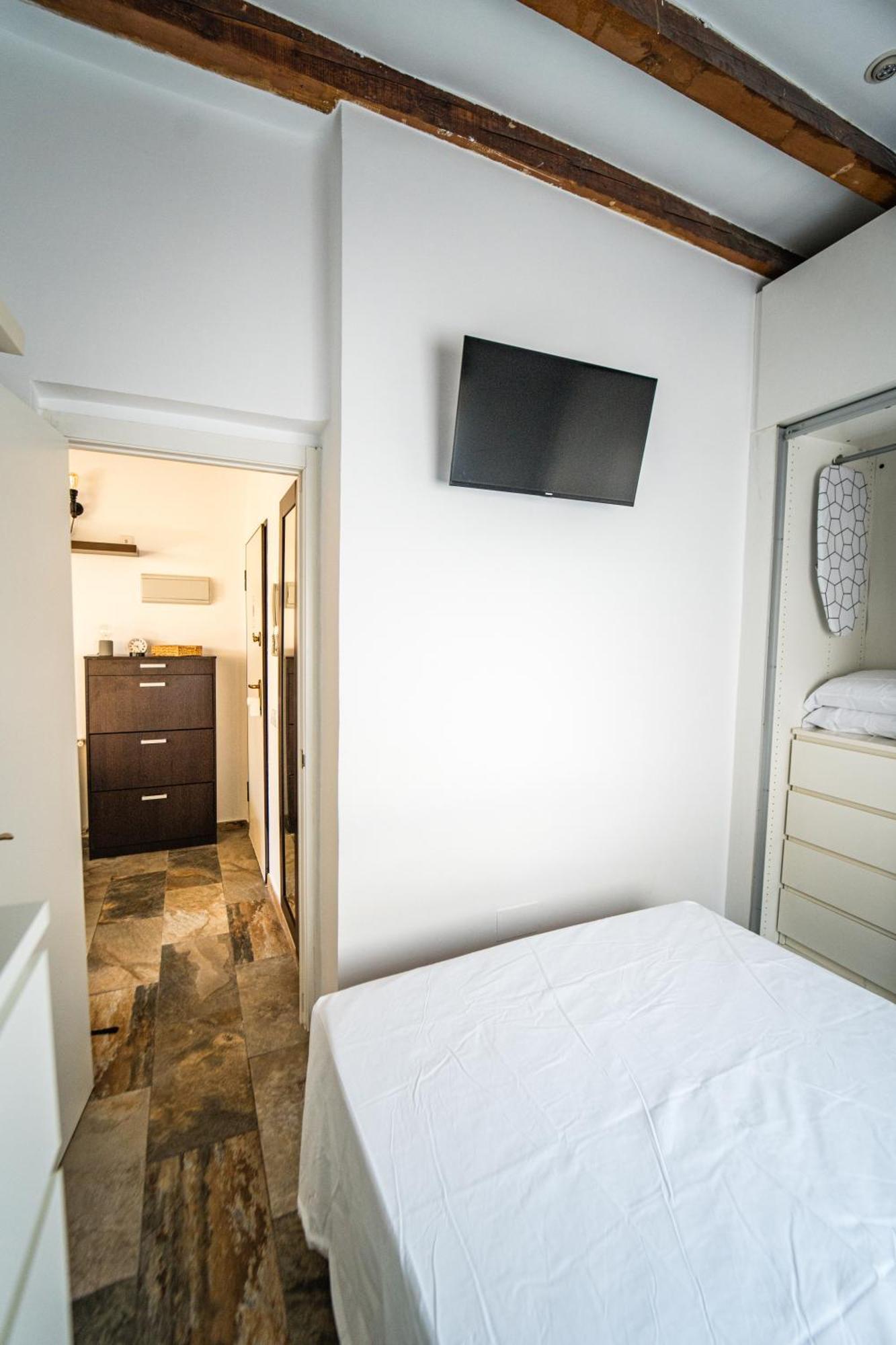 Centrico Atico En Madrid By Bebalmy Apartment Екстериор снимка