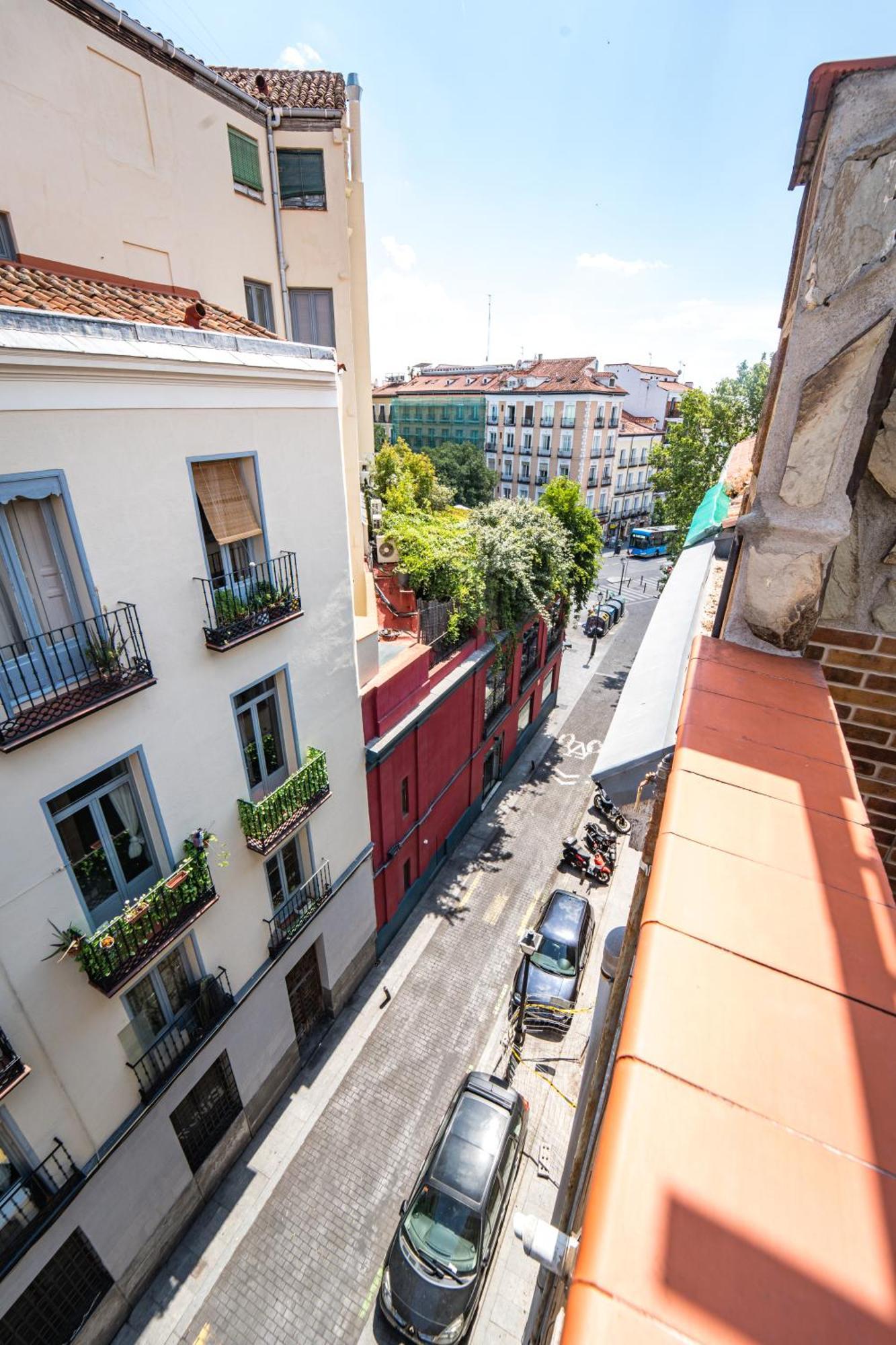 Centrico Atico En Madrid By Bebalmy Apartment Екстериор снимка