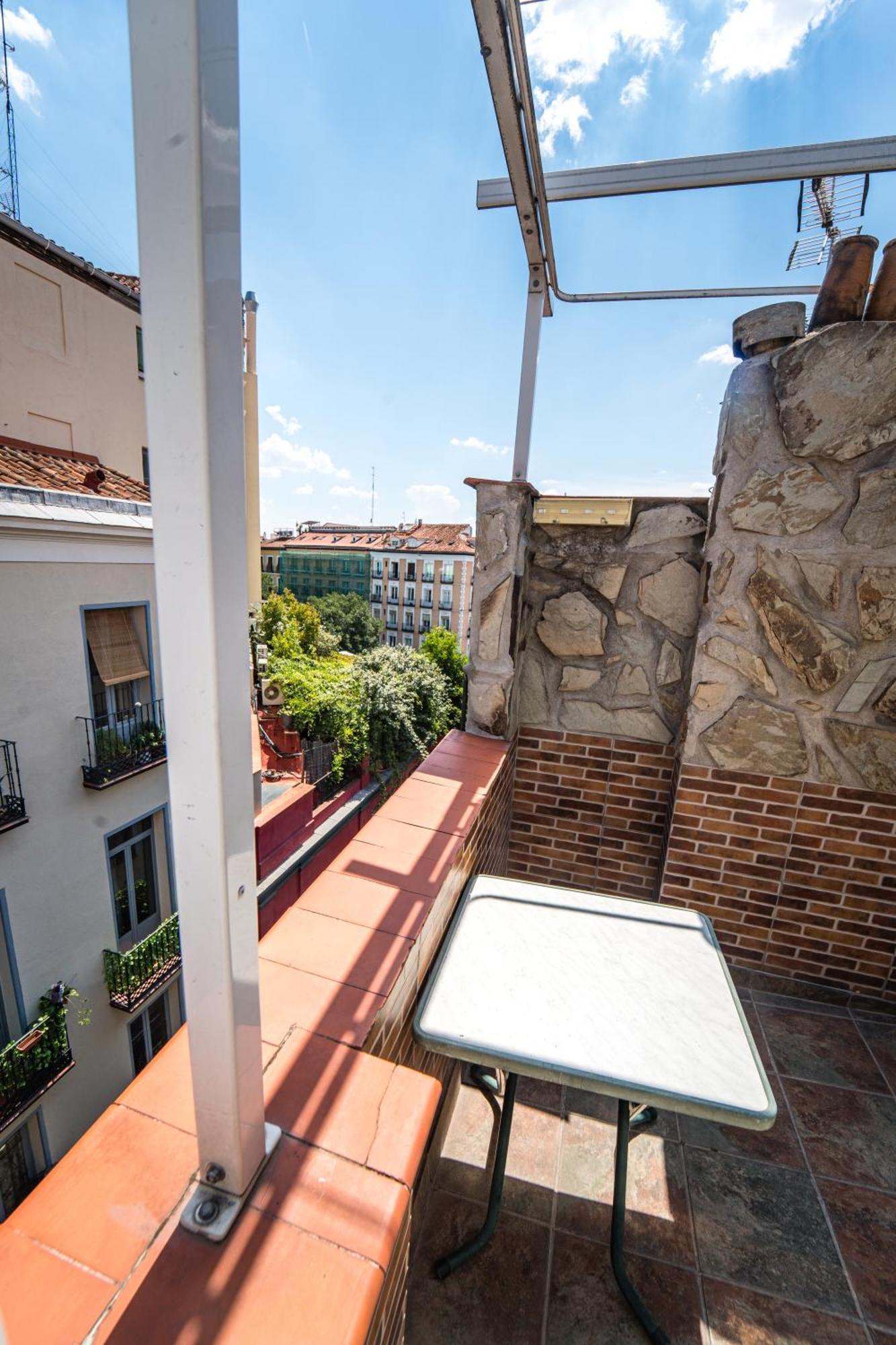 Centrico Atico En Madrid By Bebalmy Apartment Екстериор снимка